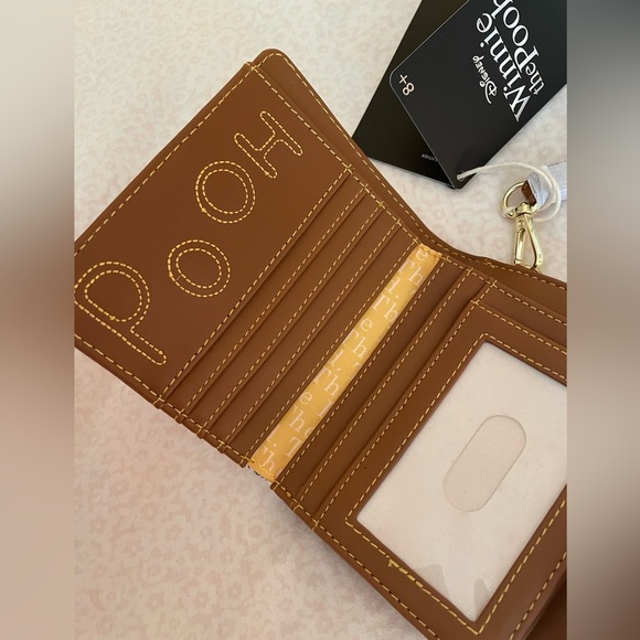 Loungefly Winnie the Pooh Wallet 🎈 - Picture 5 of 6